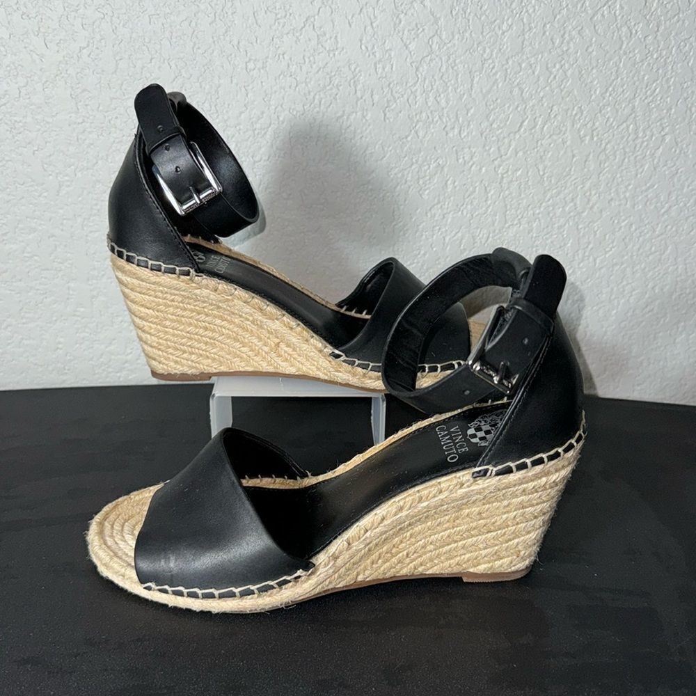 VINCE CAMUTO BLACK ESPADRILLE SIZE 9